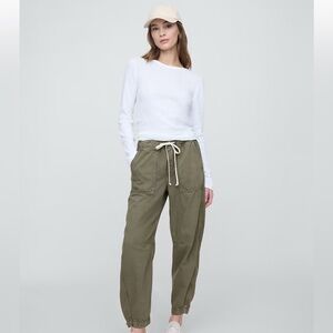 GAP Barrel Green Pull-On Pants
